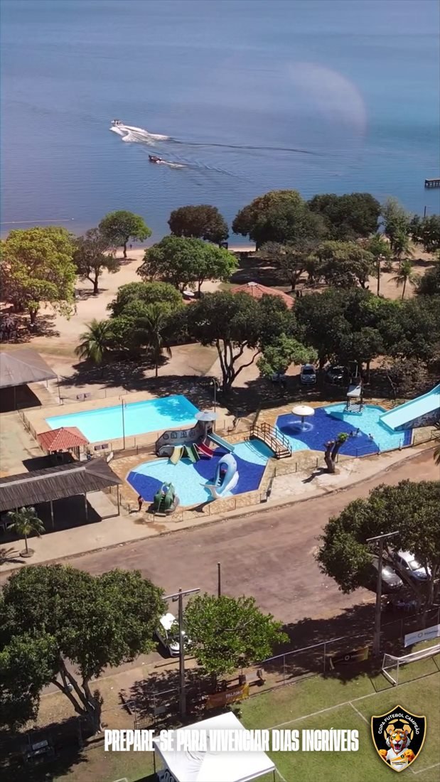 Praia privativa e piscinas do Clube APCEF